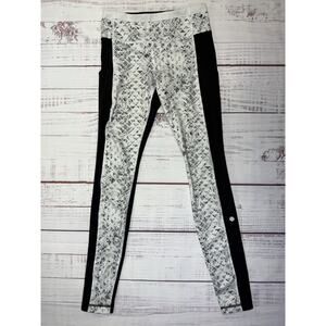 Lululemon Speed Tight II Full-On‎ Luxtreme Women Size 4 Unbreakable White Black